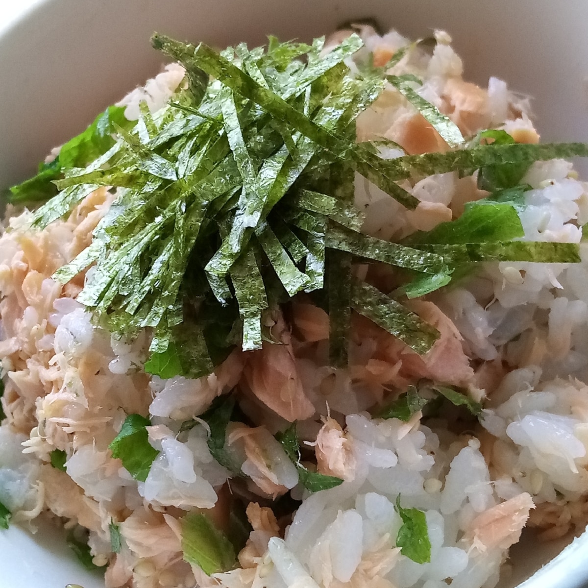 余った焼き鮭で簡単混ぜご飯 レシピ 作り方 By 輝こ 楽天レシピ